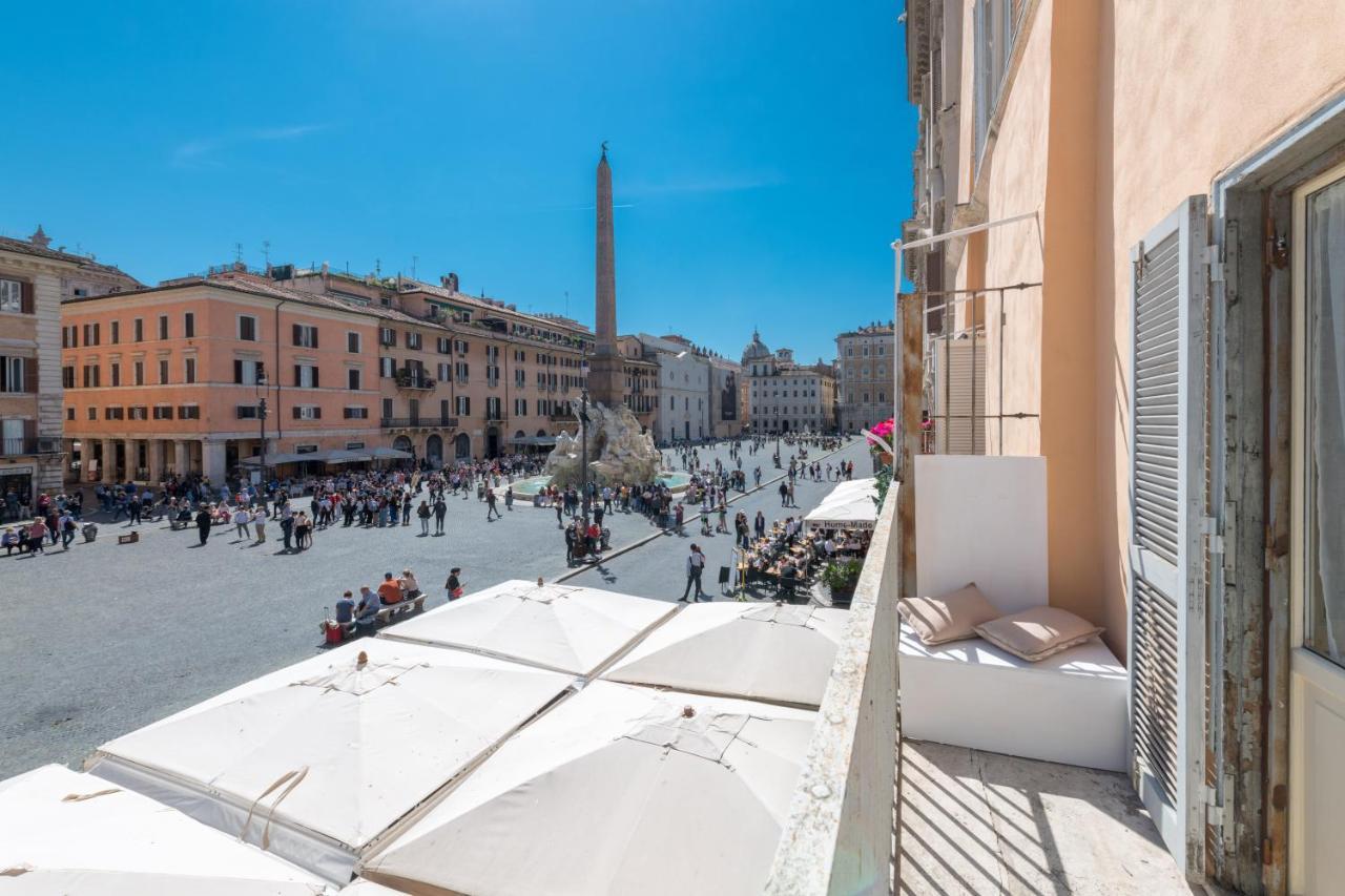 ローマNew! Amazing Piazza Navona Viewアパートメント エクステリア 写真