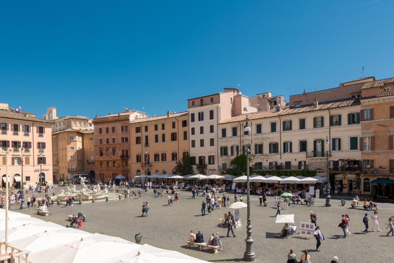 ローマNew! Amazing Piazza Navona Viewアパートメント エクステリア 写真