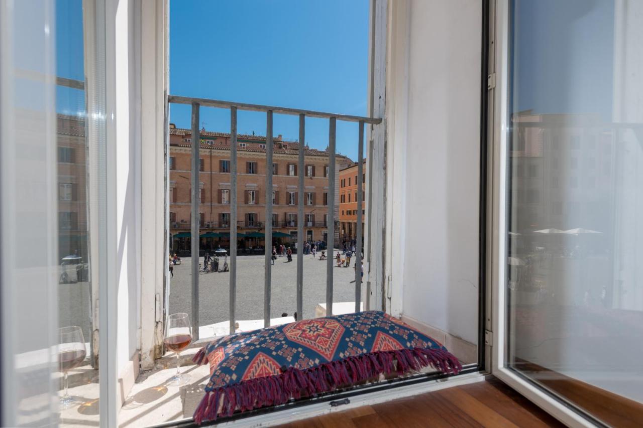 ローマNew! Amazing Piazza Navona Viewアパートメント エクステリア 写真