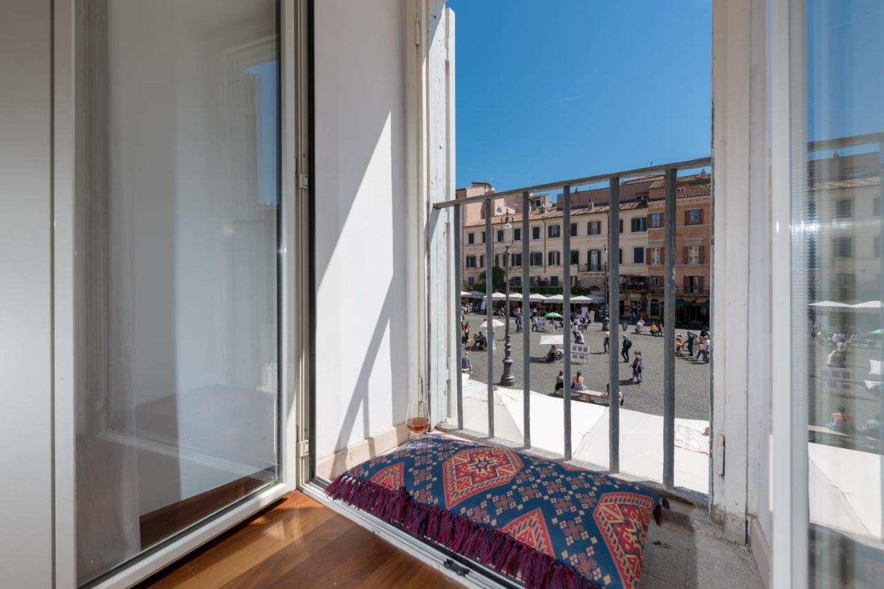 ローマNew! Amazing Piazza Navona Viewアパートメント エクステリア 写真