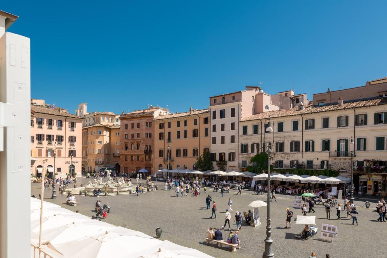 ローマNew! Amazing Piazza Navona Viewアパートメント エクステリア 写真